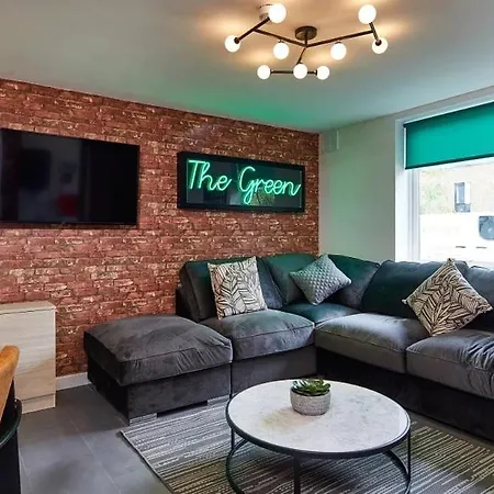 Apartment For Students Only - Comfy And Spacious Ensuites At The Village In